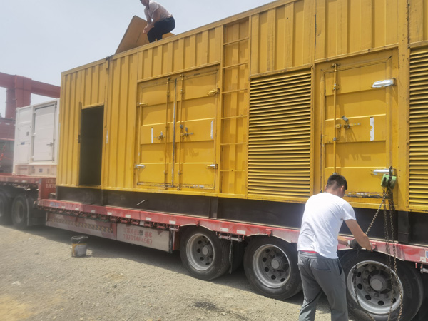 印台除了负载情况和发动机维护,还有哪些因素会影响 200kw 柴油发电机的油耗?